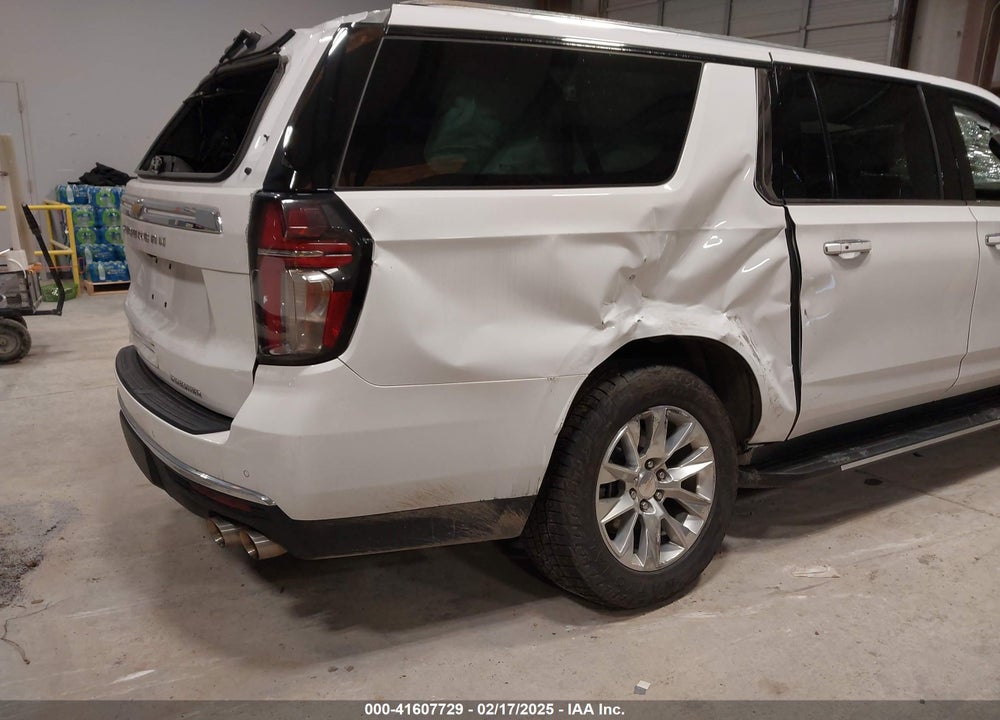 2023 CHEVROLET SUBURBAN 2WD PREMIER VIN: 1GNSCFKD8PR299995
