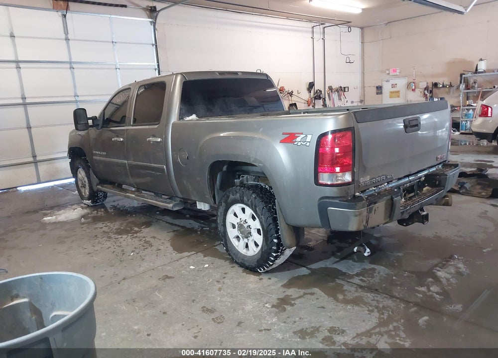 2012 GMC SIERRA 3500HD DENALI VIN: 1GT426E89CF191318