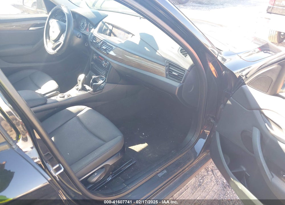 2013 BMW X1 SDRIVE28I VIN: WBAVM1C51DVW41977