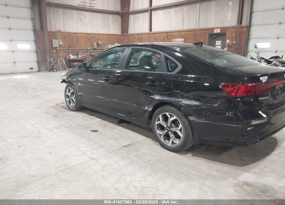 2019 KIA FORTE LXS VIN: 3KPF24AD7KE047226