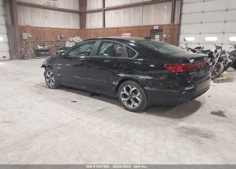 2019 KIA FORTE LXS VIN: 3KPF24AD7KE047226