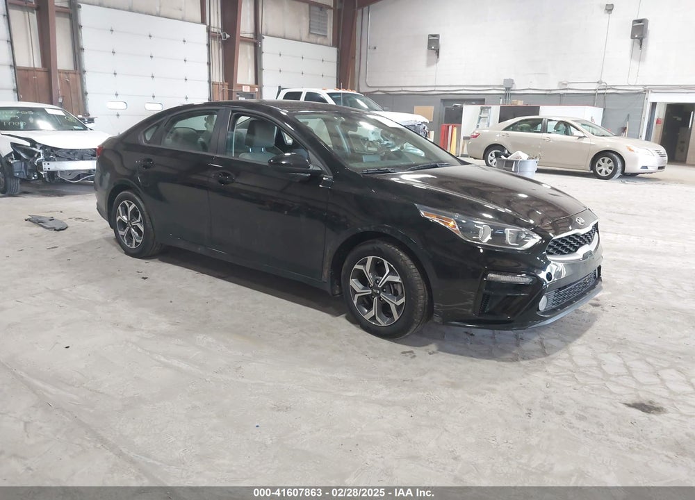 2019 KIA FORTE LXS VIN: 3KPF24AD7KE047226