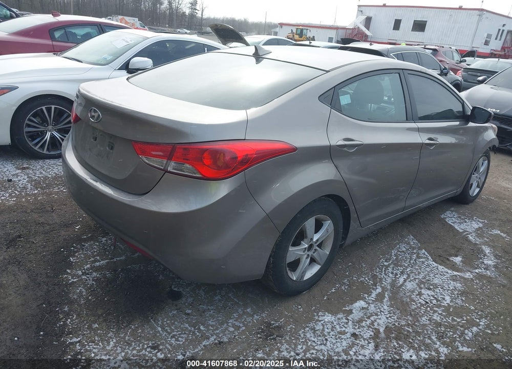 2013 HYUNDAI ELANTRA VIN: 5NPDH4AE9DH254939