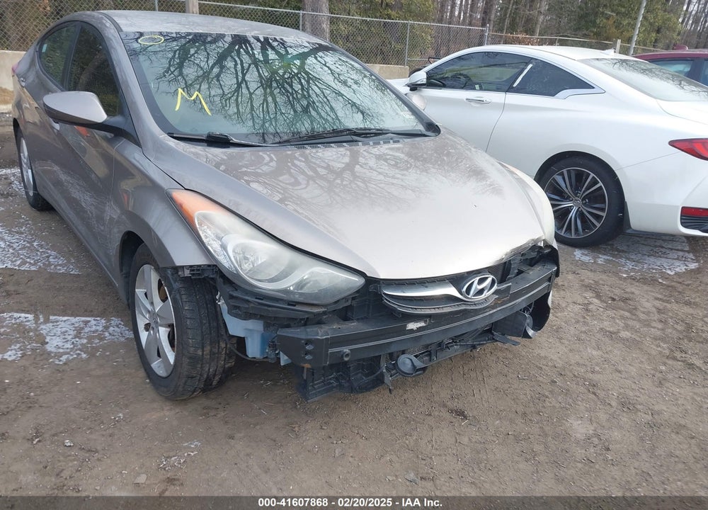 2013 HYUNDAI ELANTRA VIN: 5NPDH4AE9DH254939