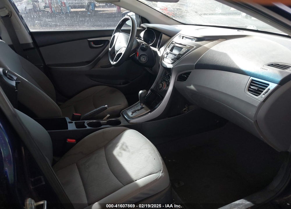2013 HYUNDAI ELANTRA VIN: 5NPDH4AE6DH245261