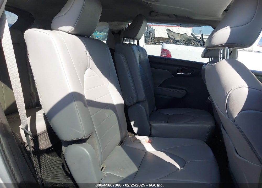 2021 TOYOTA HIGHLANDER VIN: 5TDGZRBH8MS538038