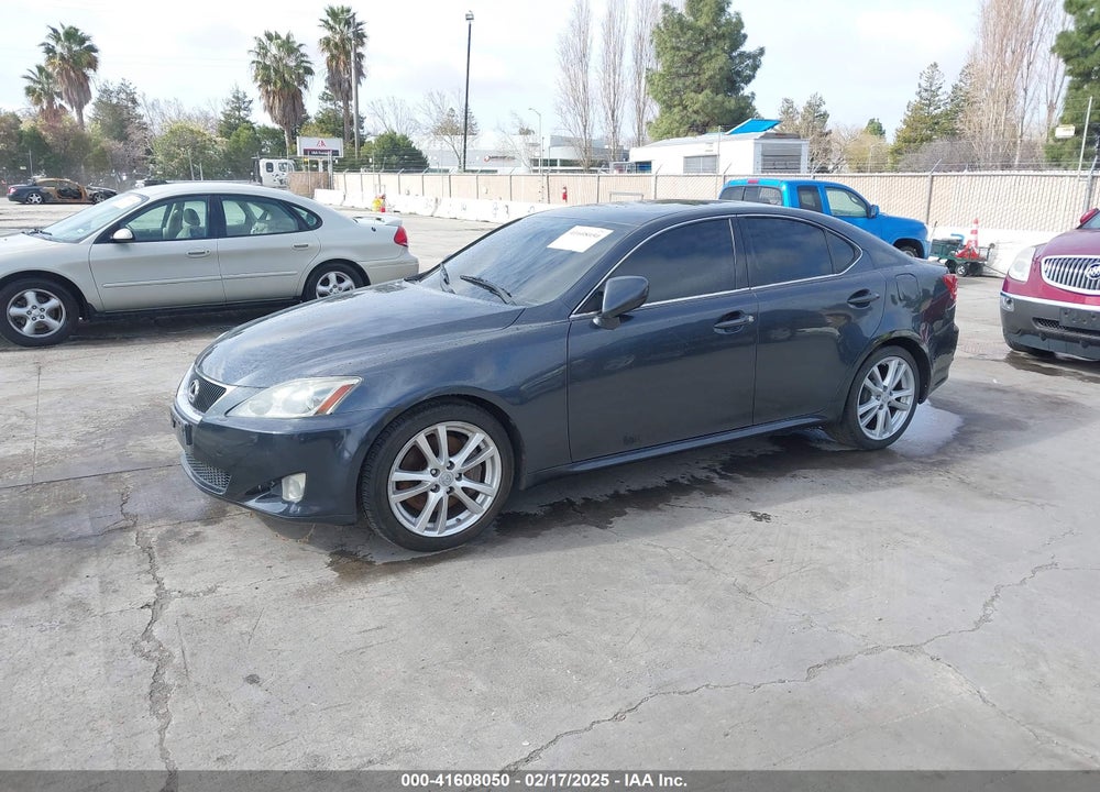 2006 LEXUS IS 350 VIN: JTHBE262765006824