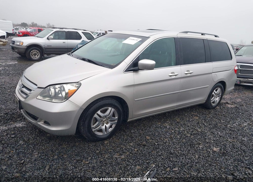 2005 HONDA ODYSSEY EX-L VIN: 5FNRL38785B052549