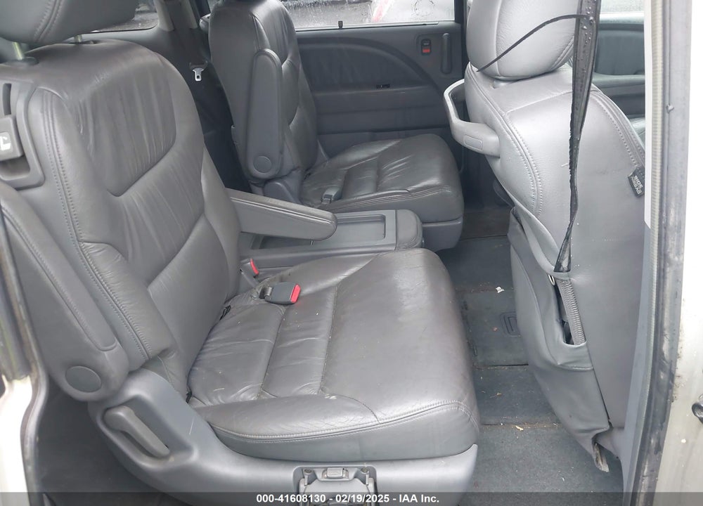 2005 HONDA ODYSSEY EX-L VIN: 5FNRL38785B052549