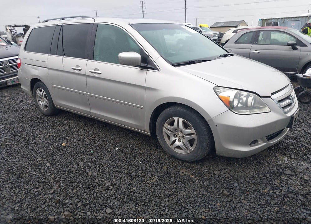 2005 HONDA ODYSSEY EX-L VIN: 5FNRL38785B052549