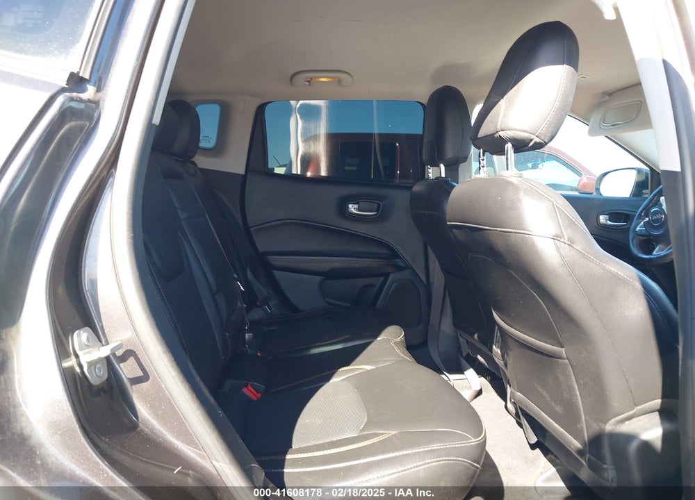 2018 JEEP COMPASS VIN: 3C4NJCCB2JT406805