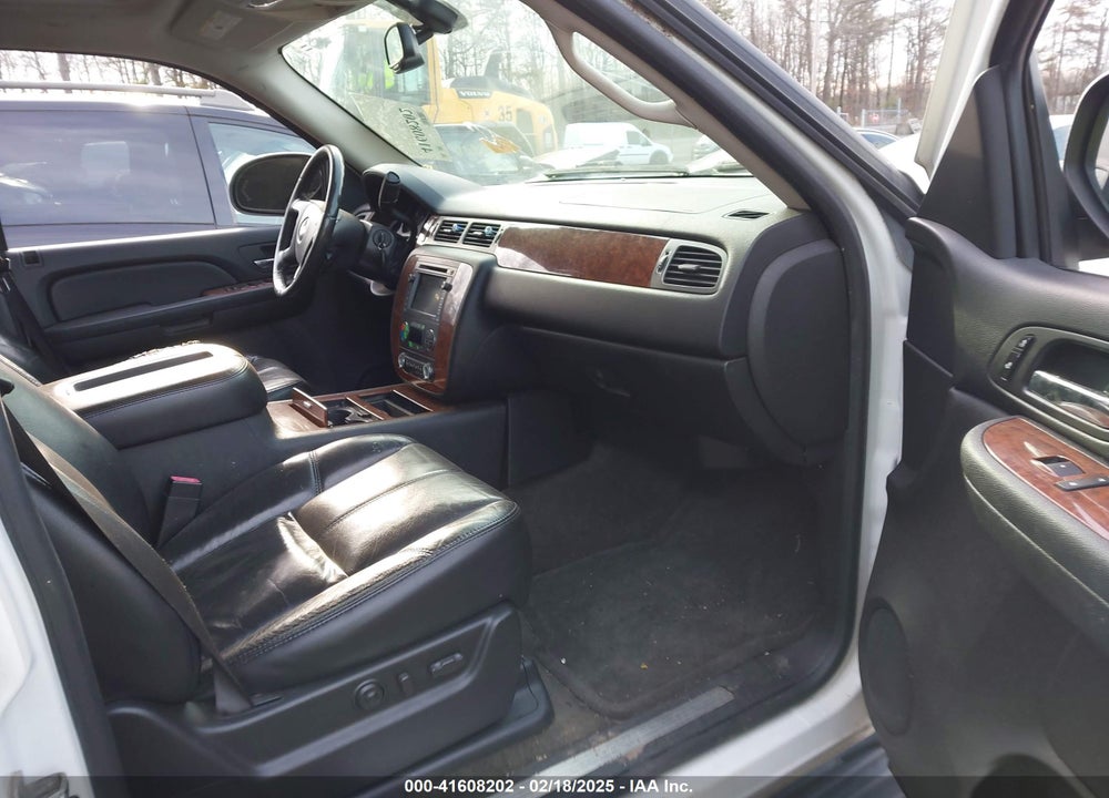 2007 CHEVROLET TAHOE LTZ VIN: 1GNFK130X7J353105