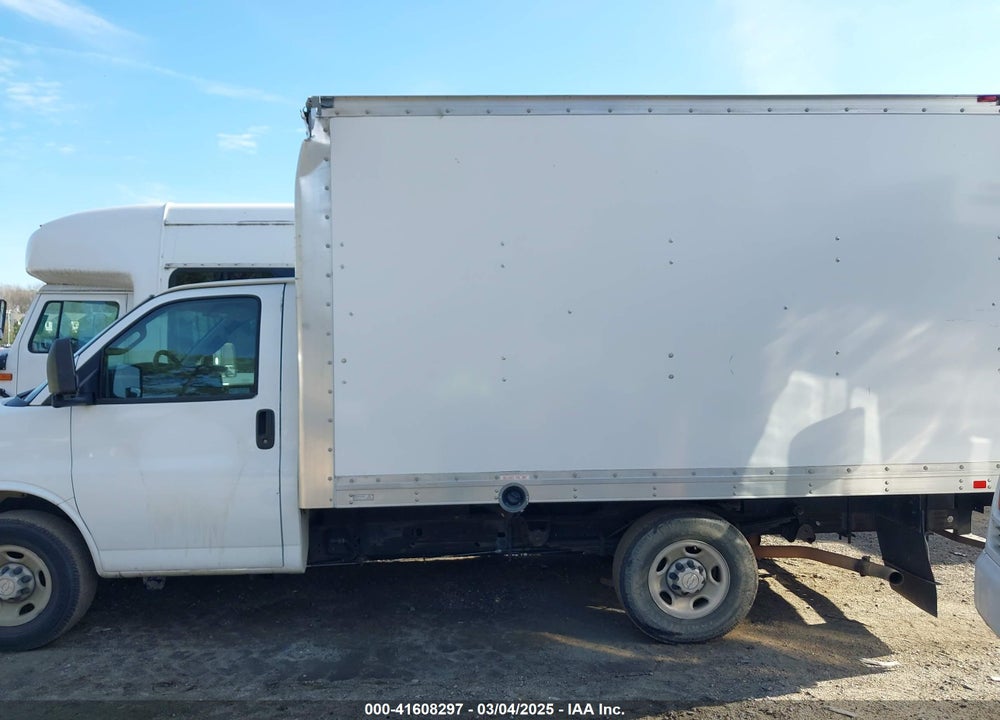 2017 CHEVROLET EXPRESS CUTAWAY WORK VAN VIN: 1HA0GRFG6HN001880