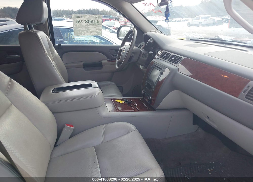 2013 CHEVROLET SUBURBAN 1500 LTZ VIN: 1GNSKKE73DR376897