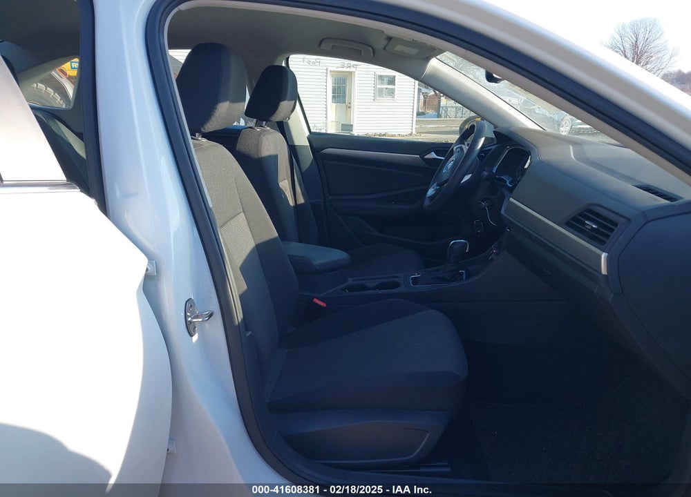 2020 VOLKSWAGEN JETTA VIN: 3VWCB7BU0LM042098