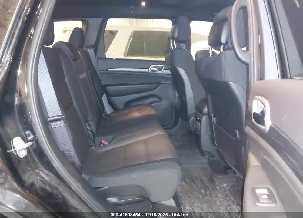 2019 JEEP GRAND CHEROKEE LAREDO E 4X4 VIN: 1C4RJFAG2KC710344