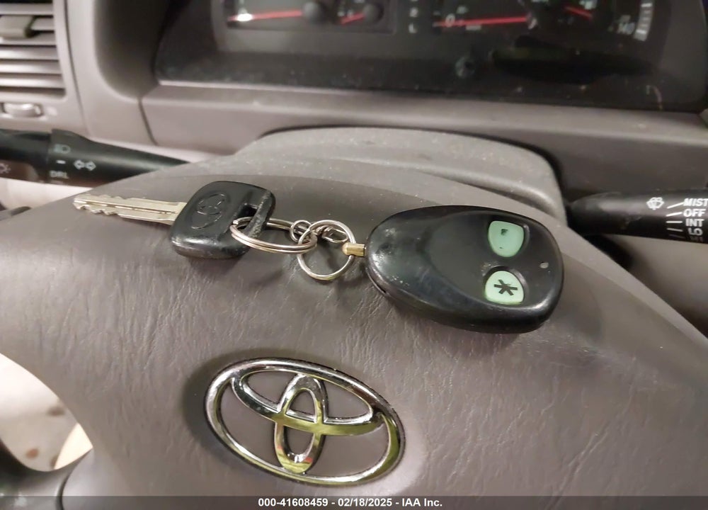 2002 TOYOTA CAMRY LE VIN: 4T1BE32K32U024942