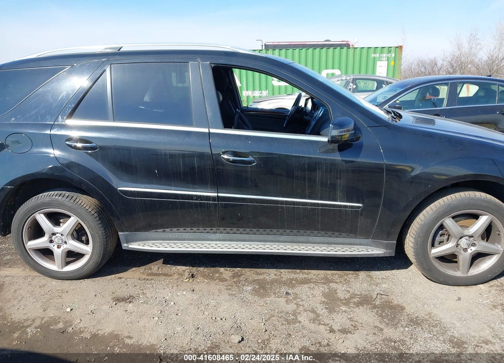 2011 MERCEDES-BENZ ML 550 VIN: 4JGBB7CB1BA636105