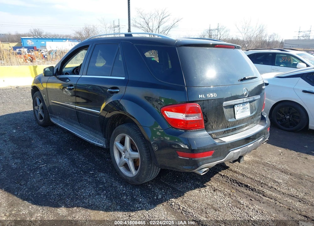 2011 MERCEDES-BENZ ML 550 VIN: 4JGBB7CB1BA636105