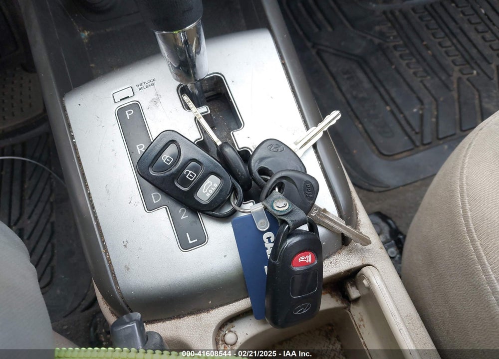 2010 HYUNDAI ELANTRA GLS VIN: KMHDU4ADXAU966232