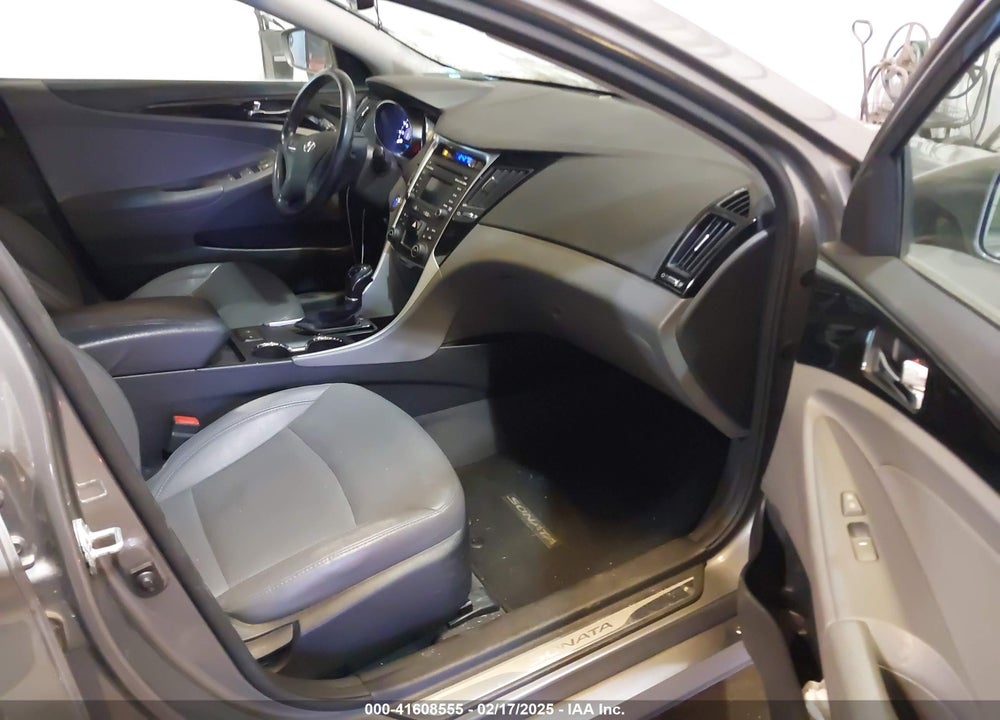2014 HYUNDAI SONATA LIMITED VIN: 5NPEC4AC5EH857681