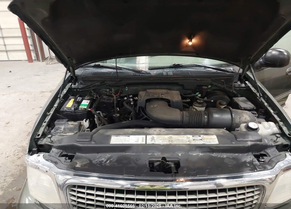 2001 FORD EXPEDITION XLT VIN: 1FMPU16L51LA68509