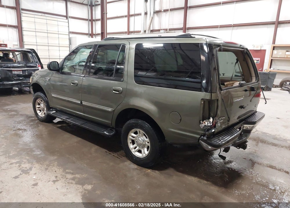 2001 FORD EXPEDITION XLT VIN: 1FMPU16L51LA68509
