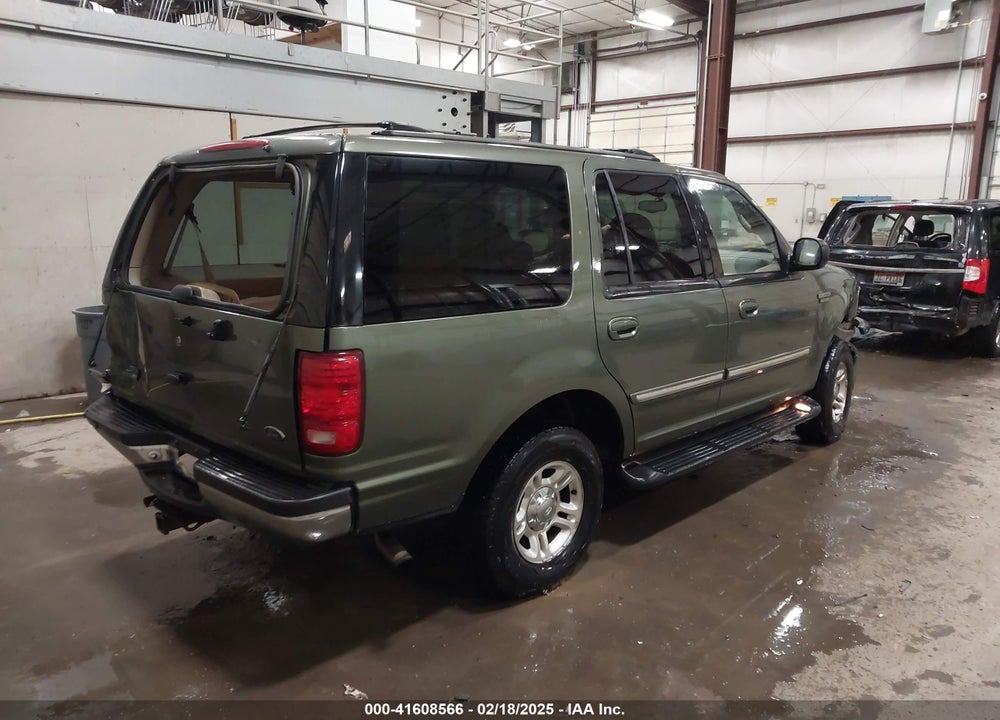2001 FORD EXPEDITION XLT VIN: 1FMPU16L51LA68509