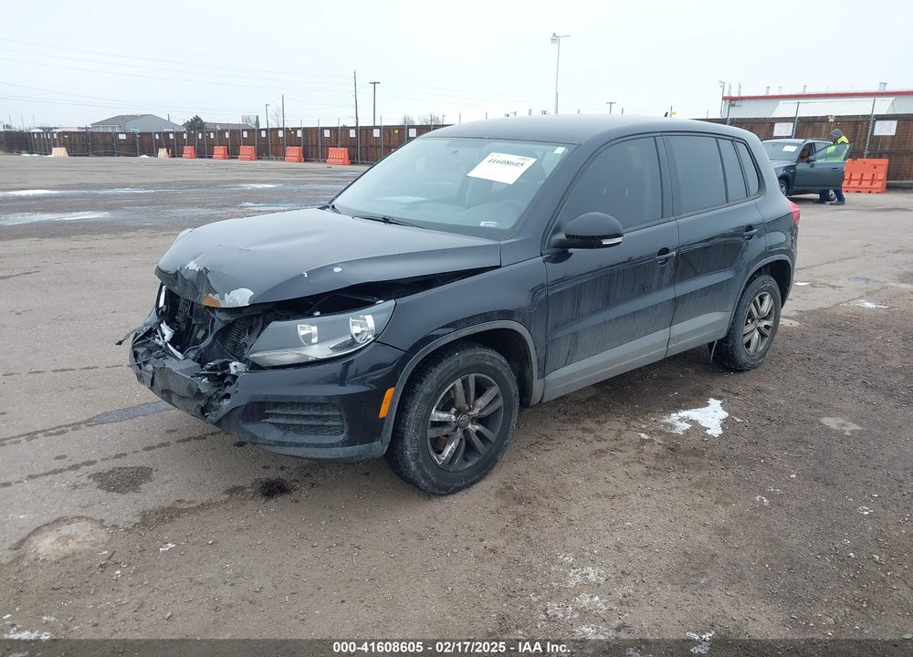 2014 VOLKSWAGEN TIGUAN S VIN: WVGBV3AX7EW563439