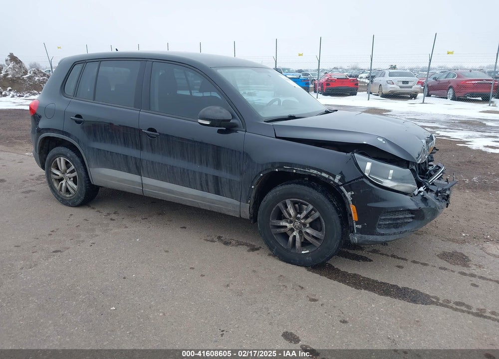 2014 VOLKSWAGEN TIGUAN S VIN: WVGBV3AX7EW563439