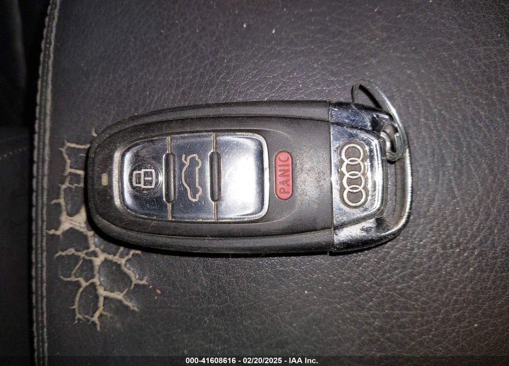 2013 AUDI A4 VIN: WAUBFAFLXDN033270