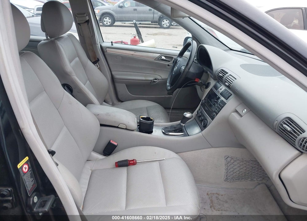 2006 MERCEDES-BENZ C 230 VIN: WDBRF52H66A825077
