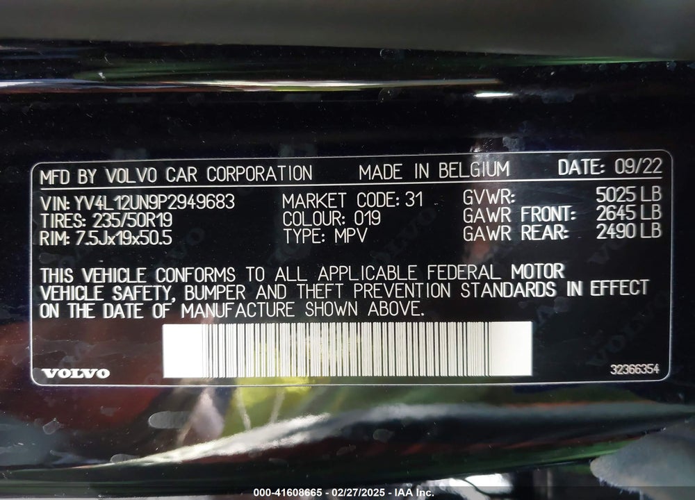 2023 VOLVO XC40 VIN: YV4L12UN9P2949683
