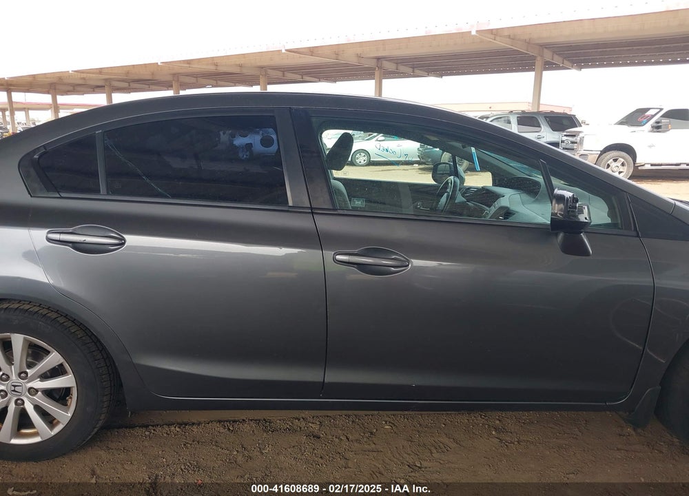 2012 HONDA CIVIC VIN: 19XFB2F82CE382475