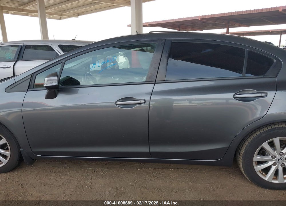 2012 HONDA CIVIC VIN: 19XFB2F82CE382475