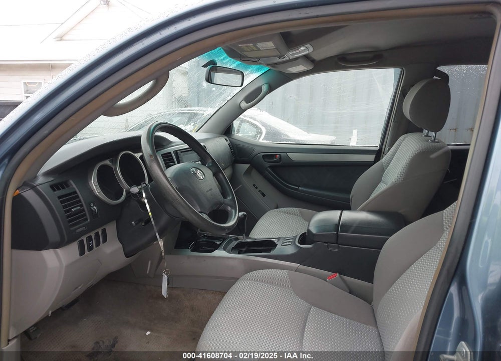 2005 TOYOTA 4RUNNER SR5 V6 VIN: JTEBU14RX50074427
