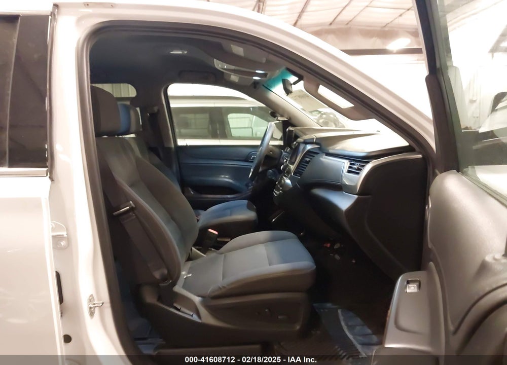 2020 CHEVROLET TAHOE VIN: 1GNSKDECXLR260202