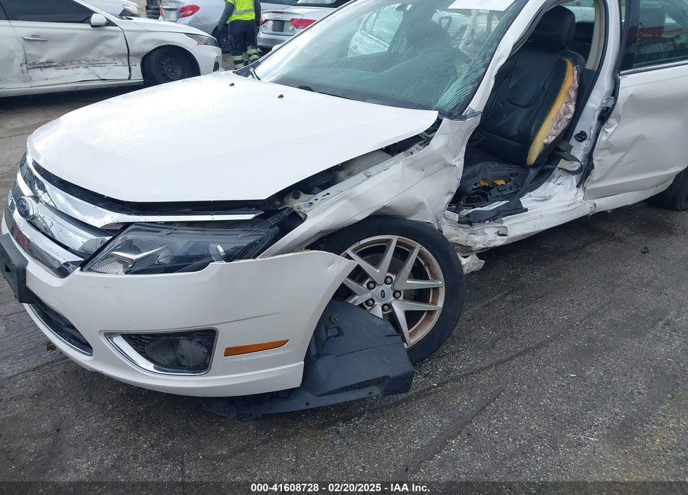 2011 FORD FUSION VIN: 3FAHP0JA6BR182270