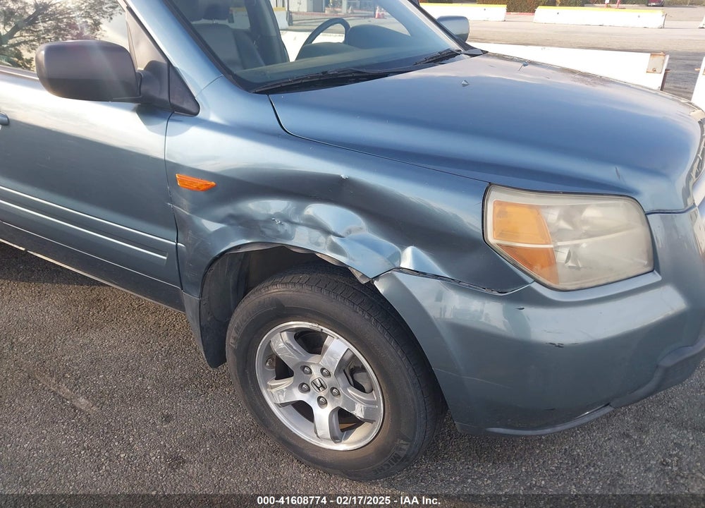 2006 HONDA PILOT EX-L VIN: 5FNYF28706B035145