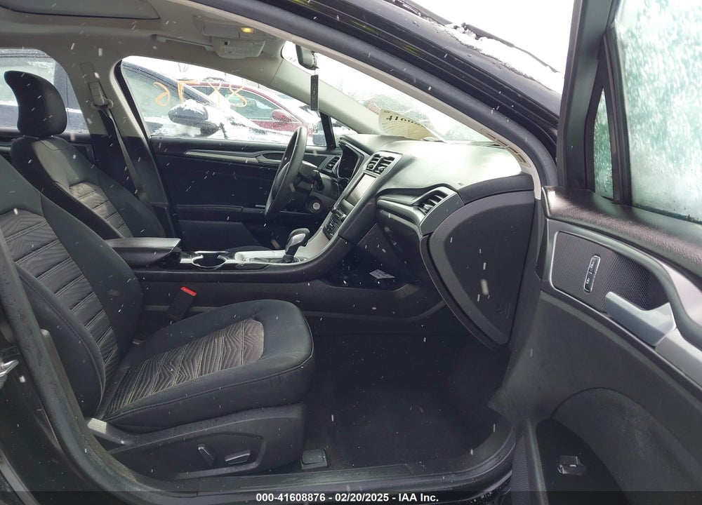 2016 FORD FUSION VIN: 3FA6P0H70GR140329