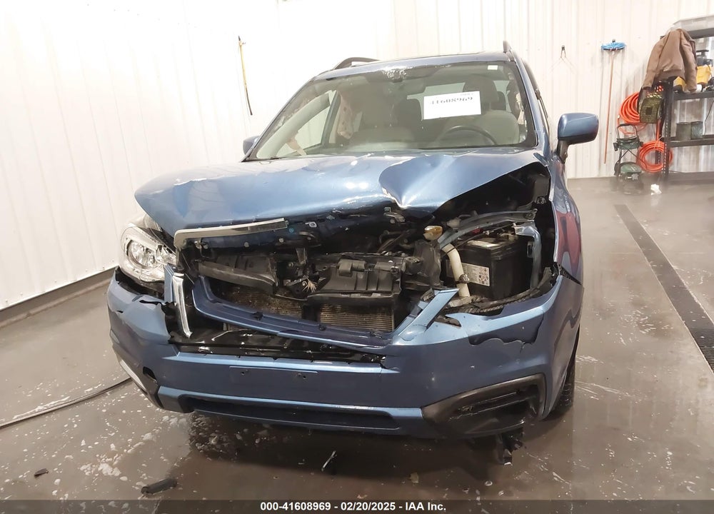 2018 SUBARU FORESTER VIN: JF2SJAEC9JH614628