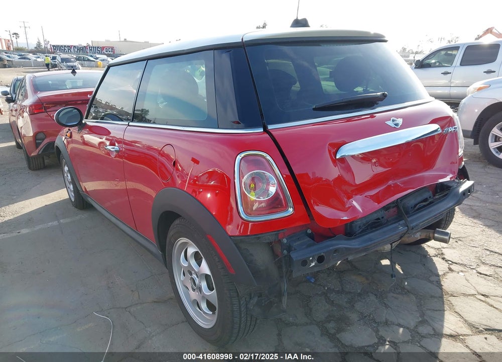 2012 MINI COOPER VIN: WMWSU3C55CT541177