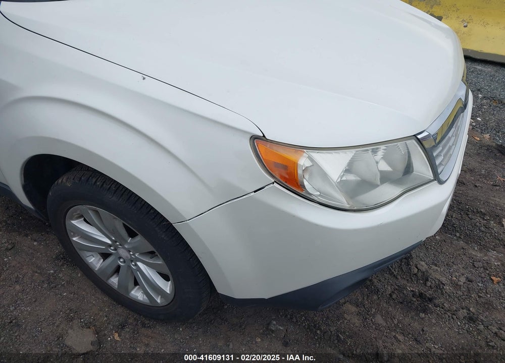 2011 SUBARU FORESTER 2.5X LIMITED VIN: JF2SHAEC8BH733770