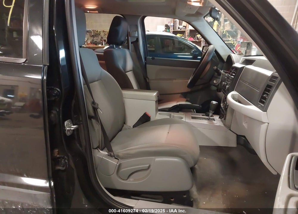 2008 JEEP LIBERTY SPORT VIN: 1J8GN28K18W241584