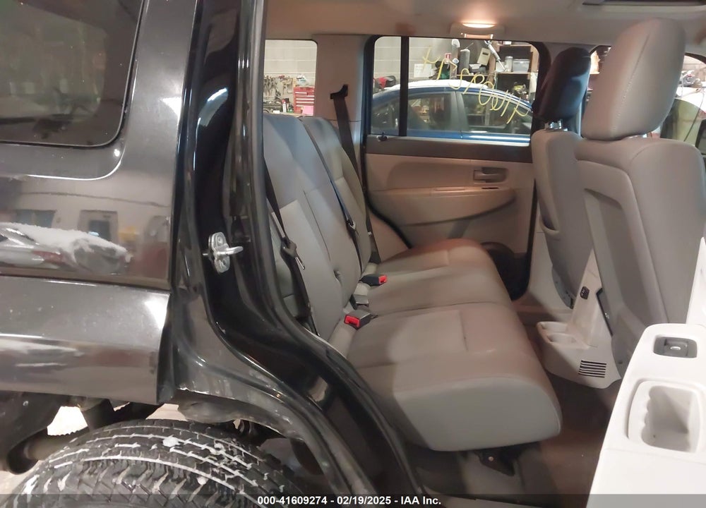 2008 JEEP LIBERTY SPORT VIN: 1J8GN28K18W241584