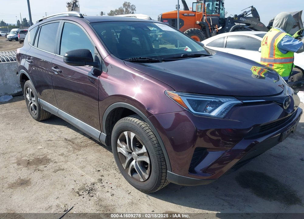 2018 TOYOTA RAV4 LE VIN: 2T3ZFREV5JW428769