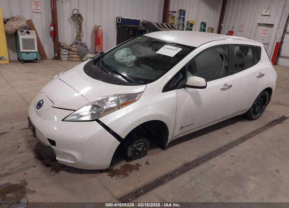 2015 NISSAN LEAF VIN: 1N4AZ0CP5FC316297