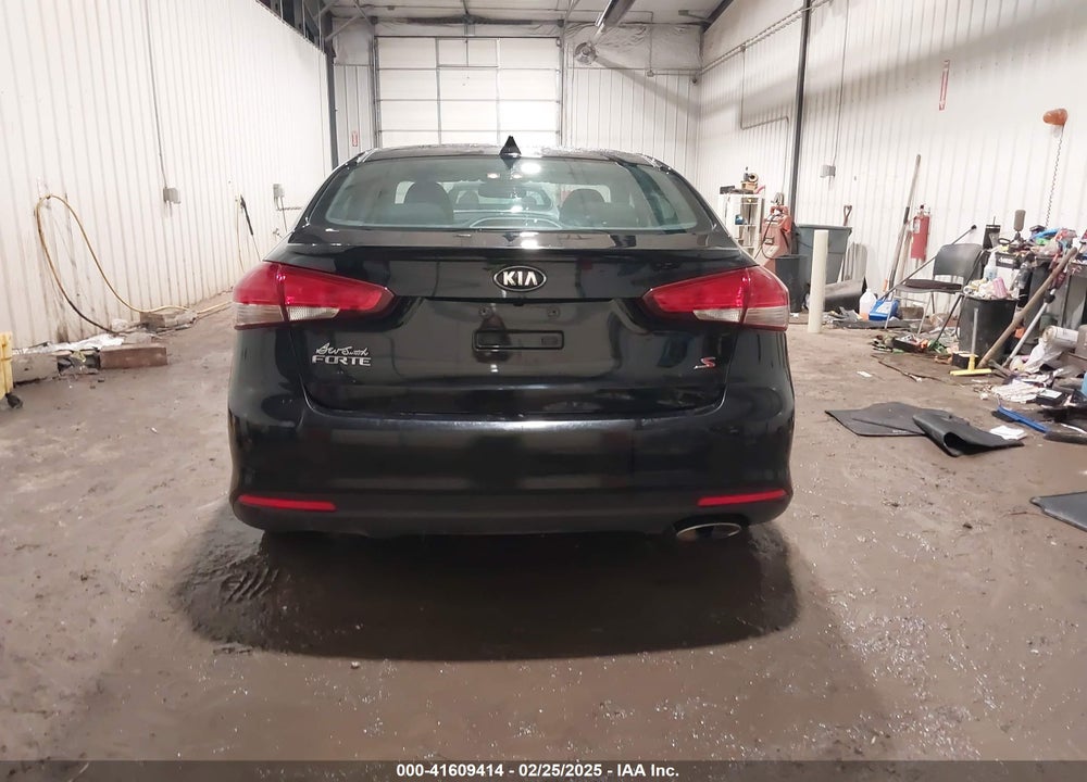 2017 KIA FORTE VIN: 3KPFL4A77HE091372