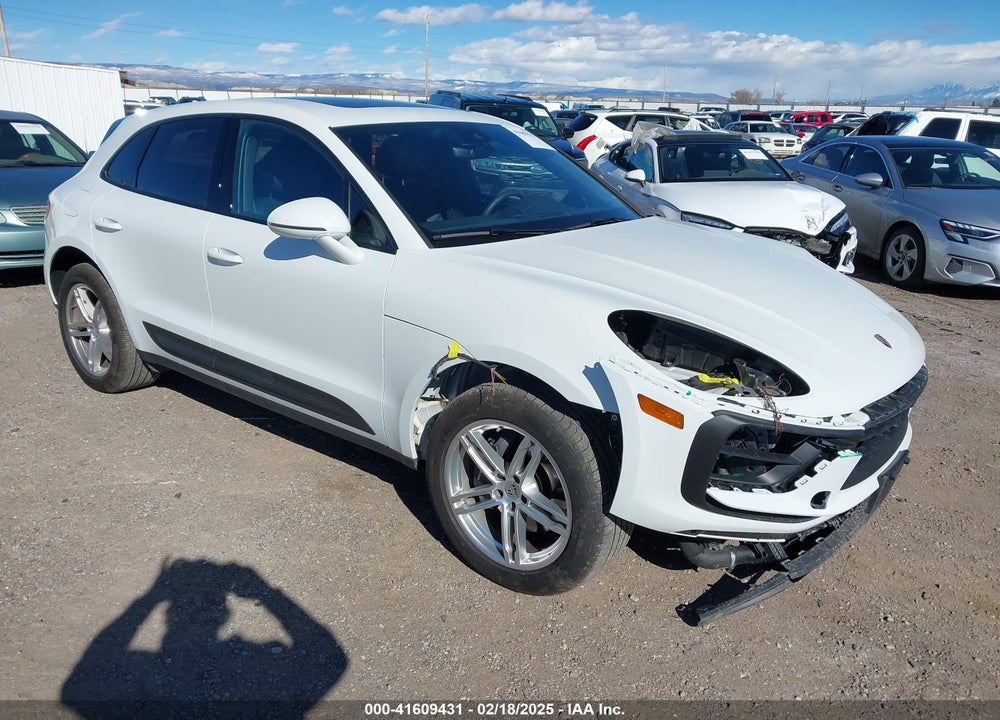 2024 PORSCHE MACAN BASE (PDK)/T VIN: WP1AA2A52RLB16236