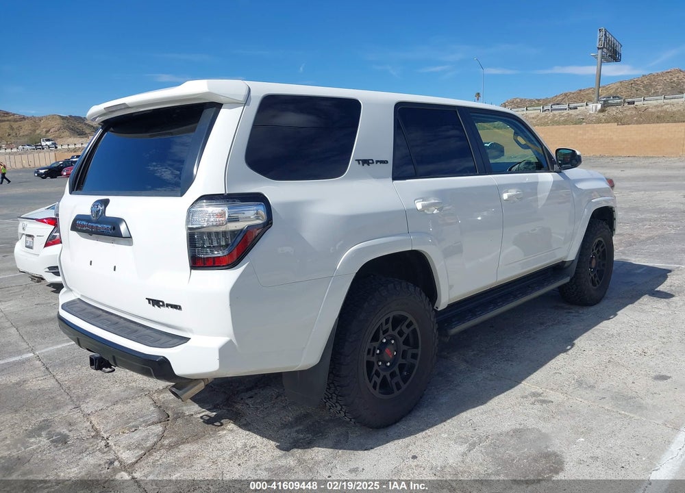 2018 TOYOTA 4RUNNER VIN: JTEBU5JRXJ5484802